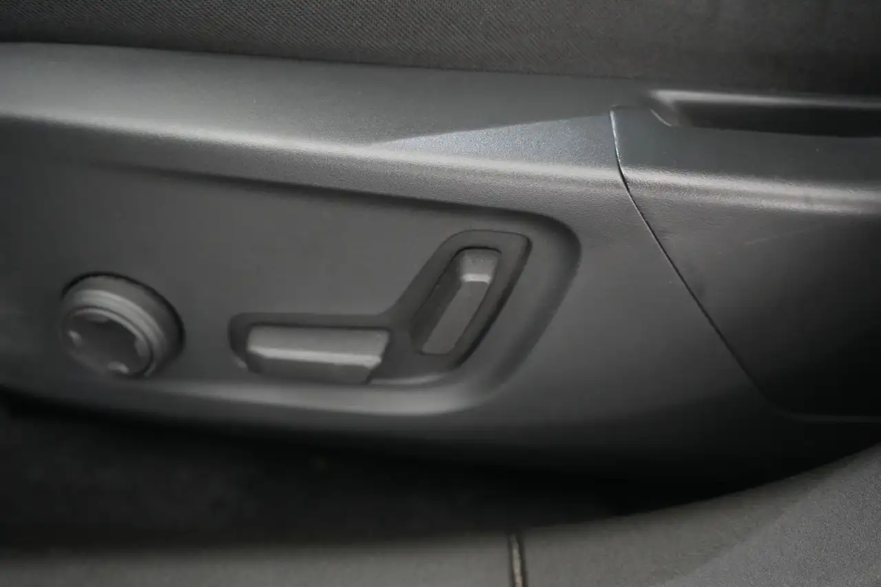 Polestar 2 69 kWh Single Motor Standard Range Pilot Plus LED, миниатюра 26