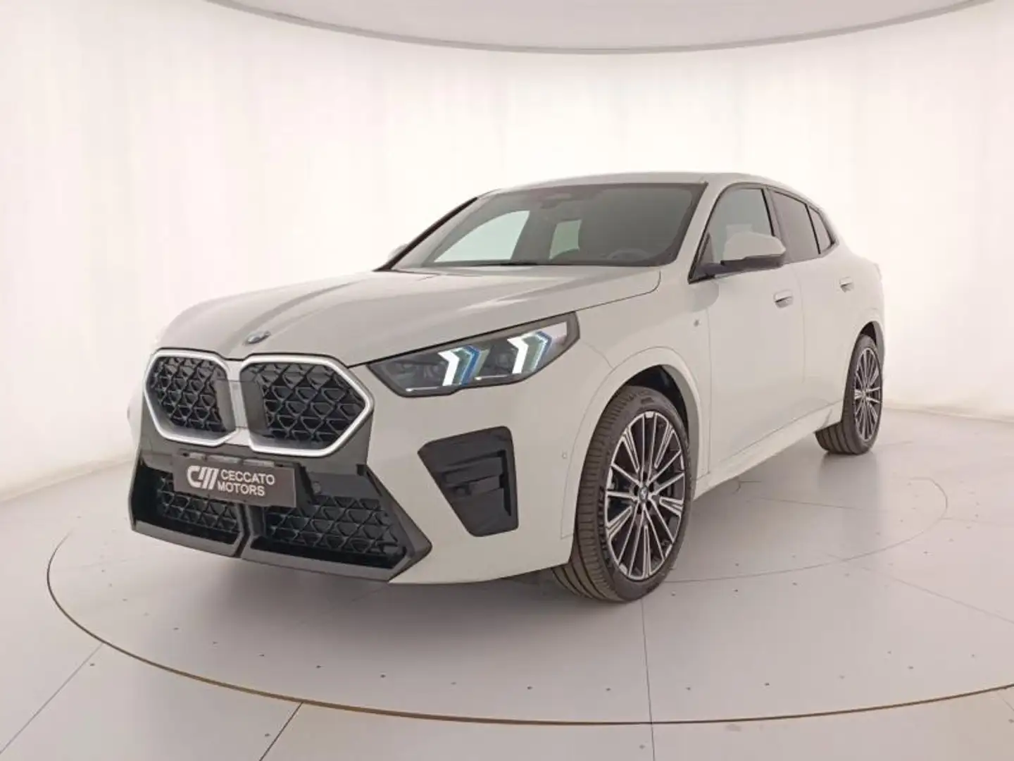 BMW X2 X2 xdrive 20d 48V MSport auto Weiß - 1