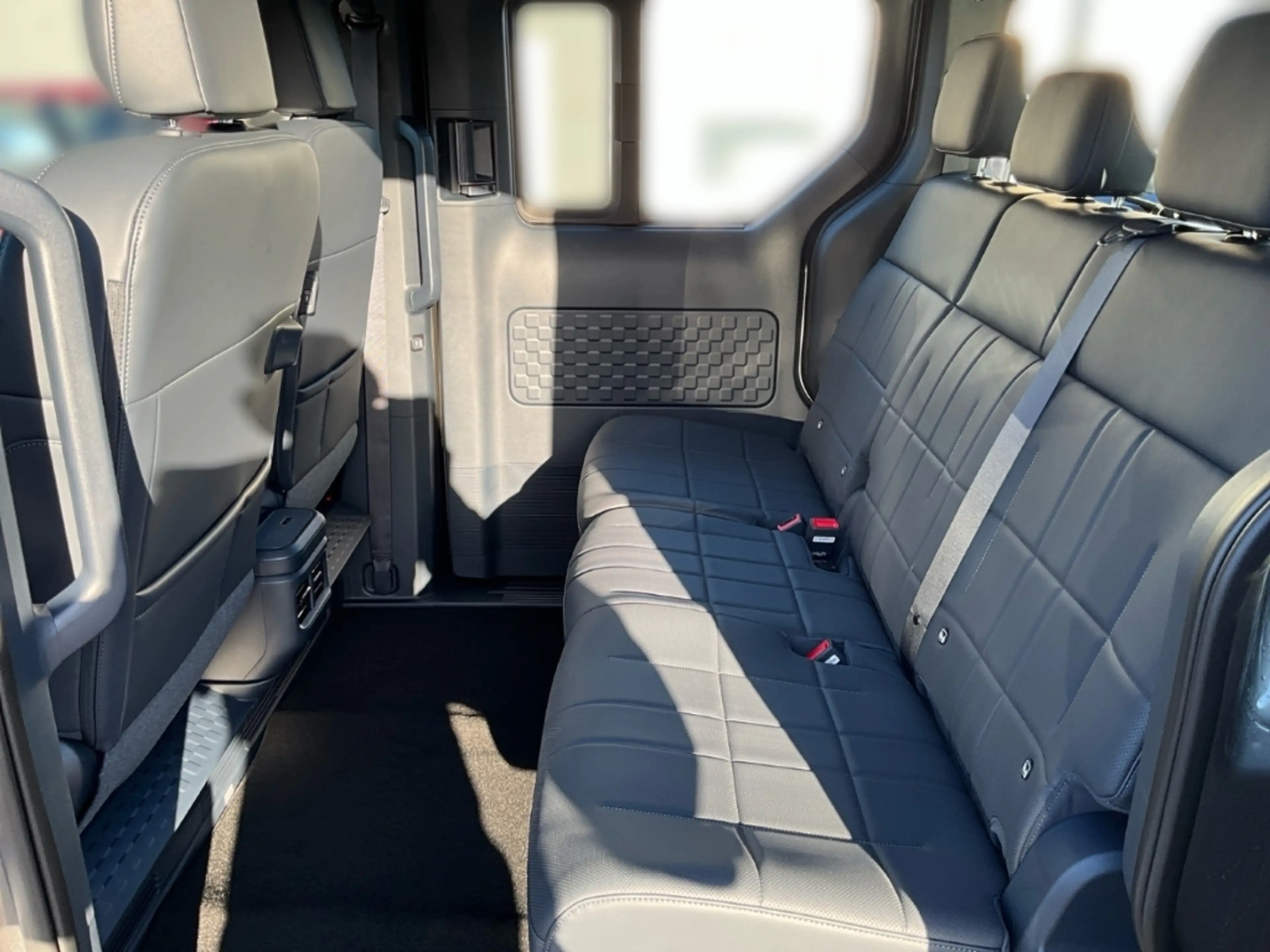 Kia PV5 Passenger Passenger ELITE 71,2 kWh Power Smart Comfort WP Al — photo 10
