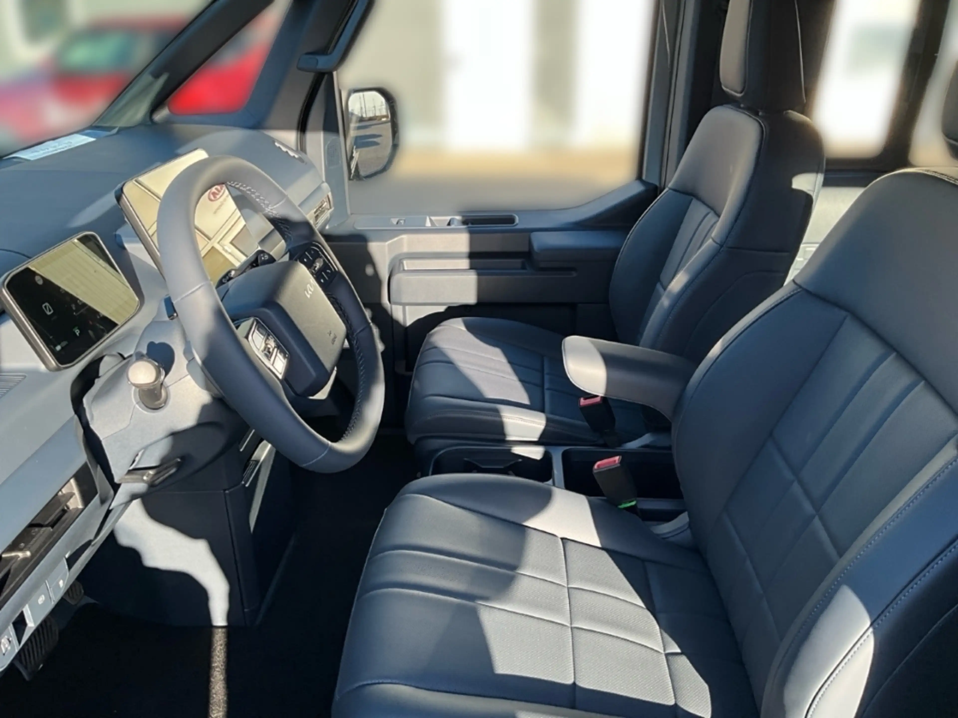 Kia PV5 Passenger Passenger ELITE 71,2 kWh Power Smart Comfort WP Al — photo 6