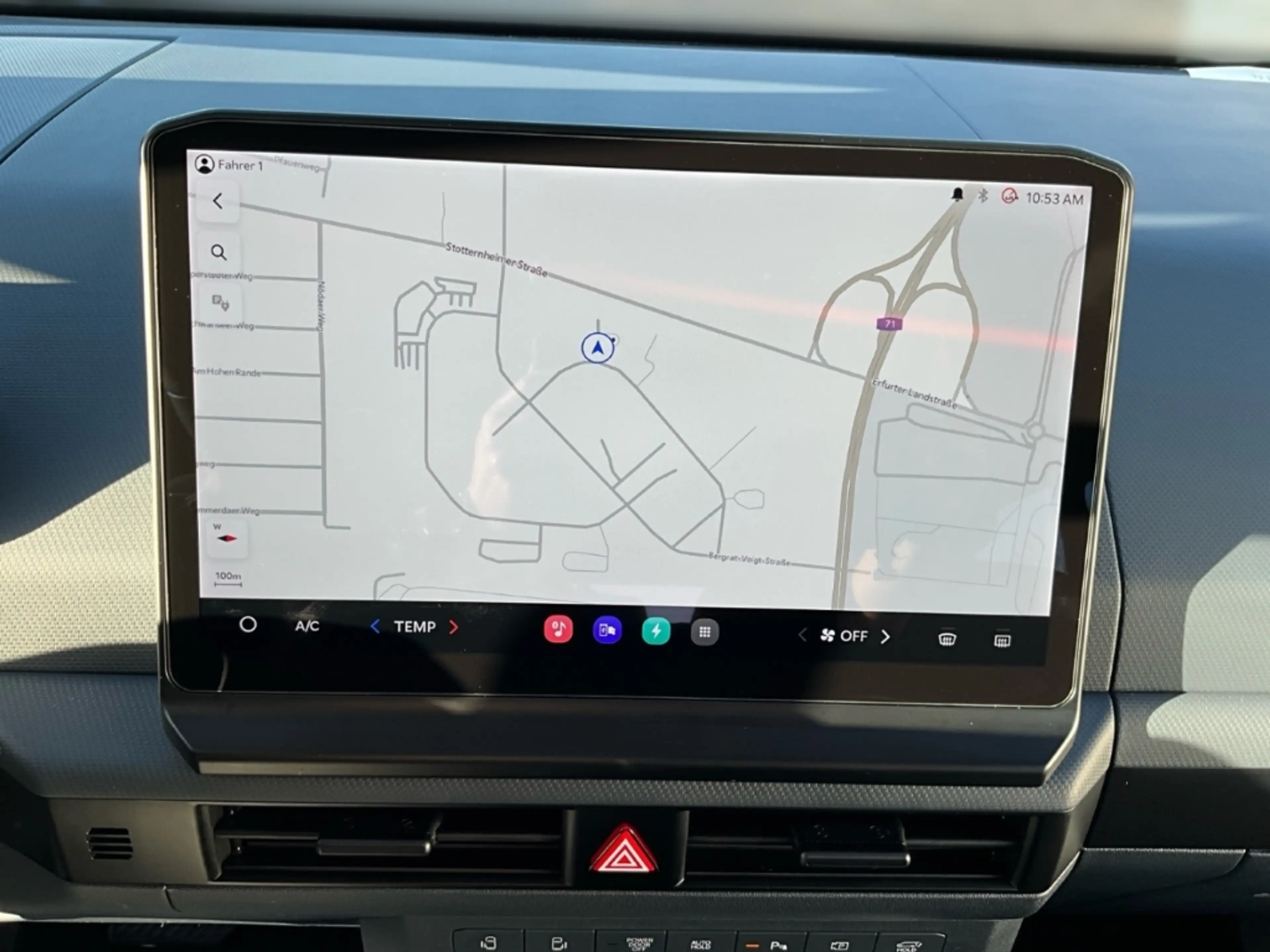 Kia PV5 Passenger Passenger ELITE 71,2 kWh Power Smart Comfort WP Al — photo 8