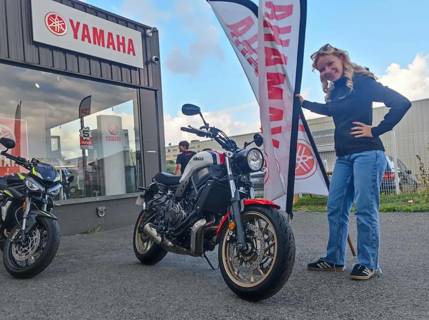 Yamaha XSR 700 Blanco - 1