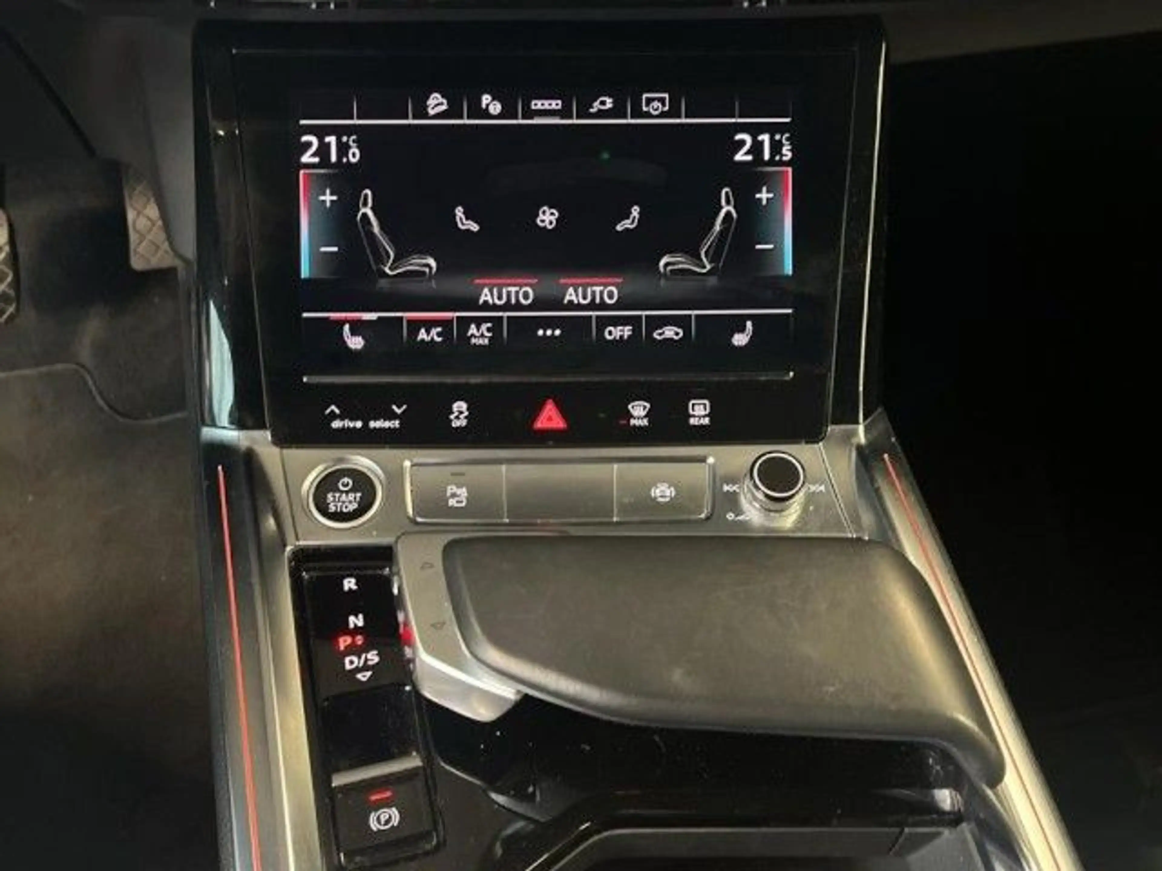 Audi e-tron 55 quattro S line BLACK EDITION — photo 10