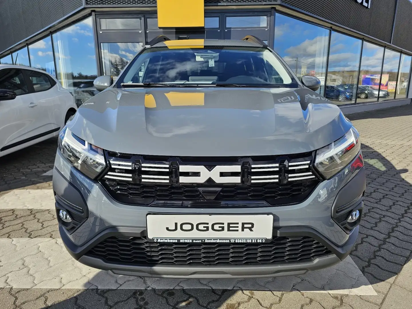 Dacia Jogger Expression TCe 110 Grau - 2