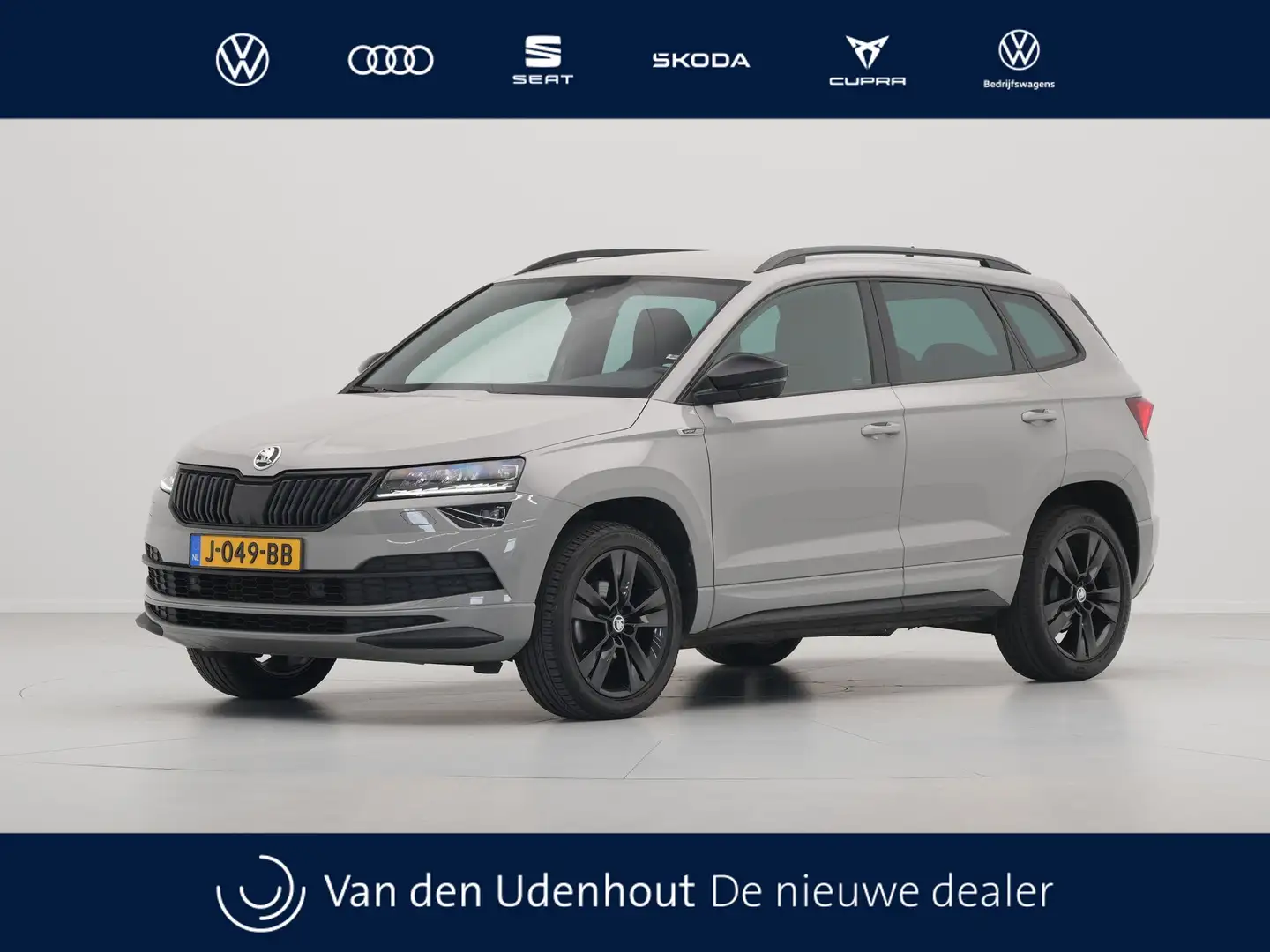 Skoda Karoq 1.5 TSI ACT 150pk DSG Sportline Business Navigatie Gris - 1
