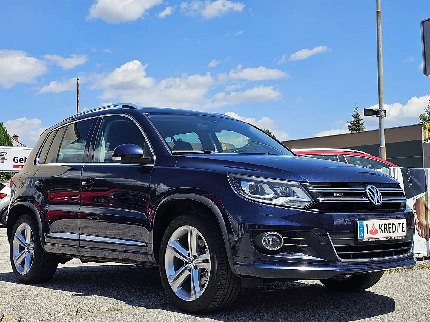 Volkswagen Tiguan 2,0 TDI SCR Sport Austria R-Line Pickerl+Servic... Blau - 1