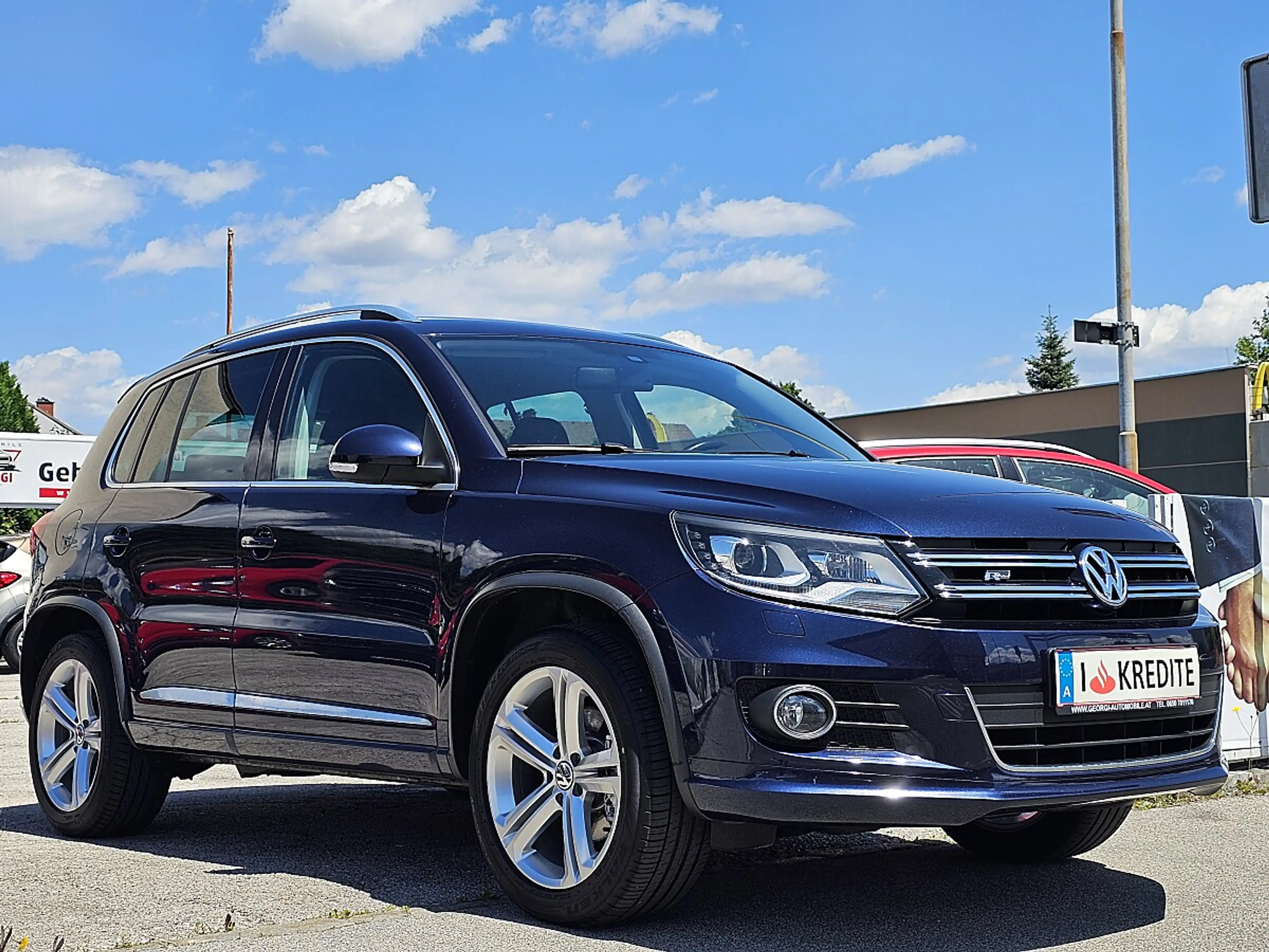 Volkswagen Tiguan 2,0 TDI SCR Sport Austria R-Line Pickerl+Servic...