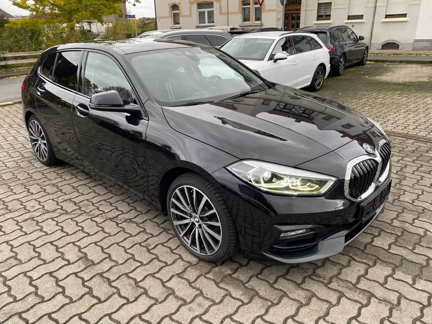 BMW 120 d xDrive Sport Line M-Fahrwerk Noir - 1