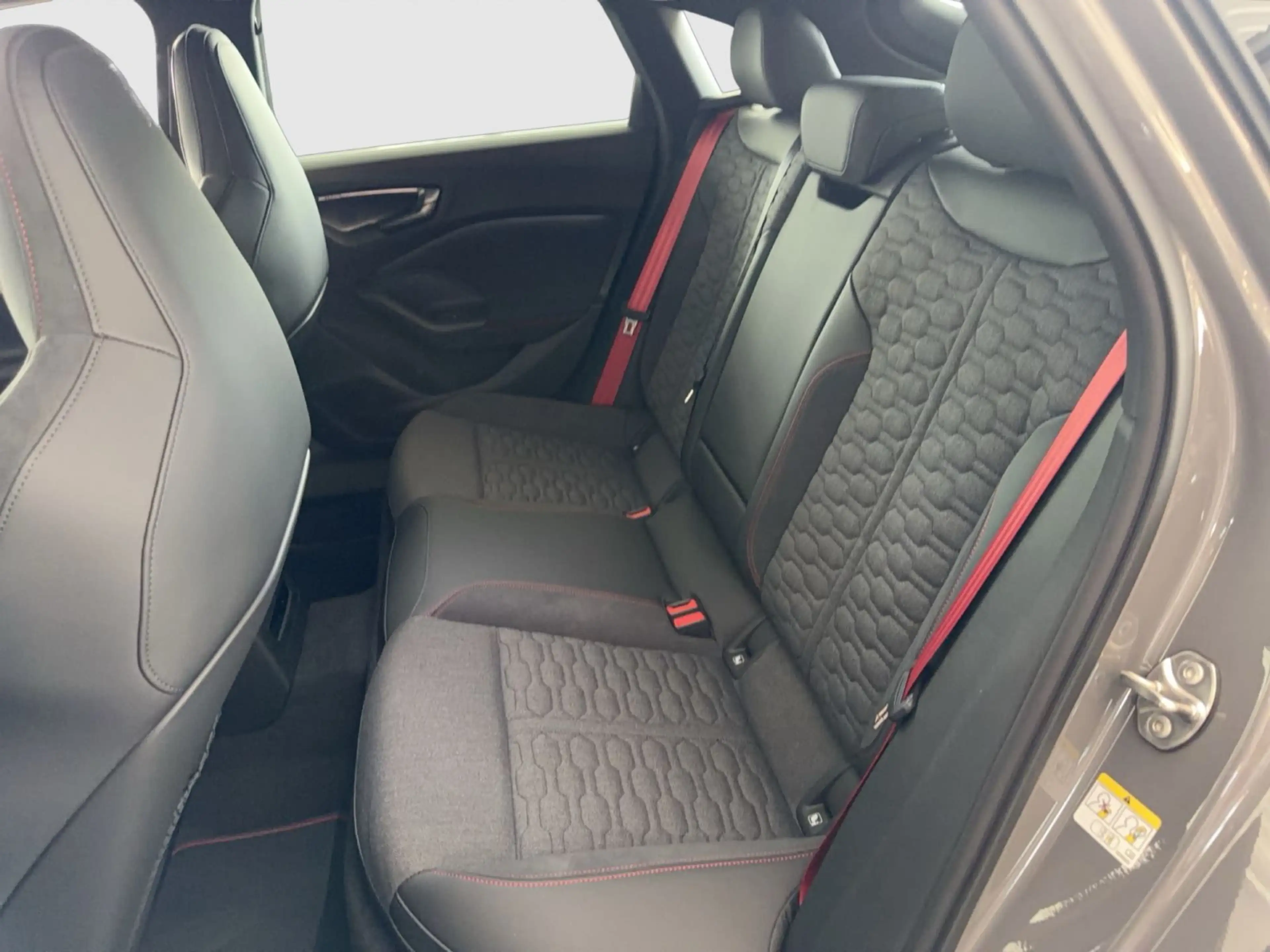 Audi RS5 qu RS-AGA Vmax 270KM/H AHK B&O — photo 12