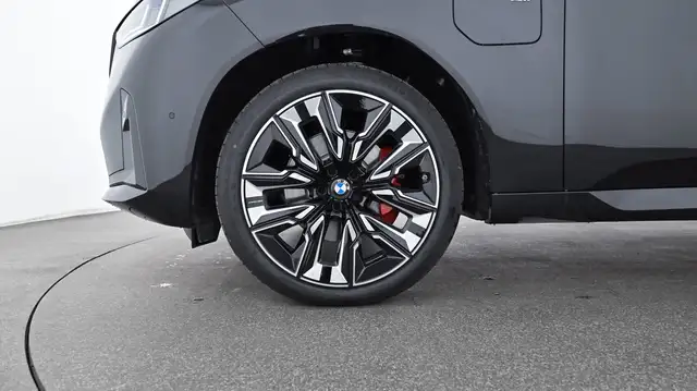 BMW X3 view 12