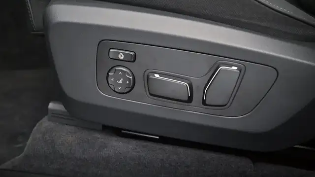 BMW X3 view 10