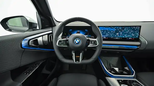 BMW X3 view 8