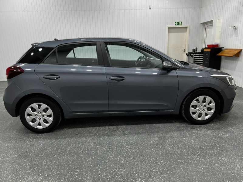 Hyundai i20 1.2i 4/5-TRG |08-19|71tKM|KLIMA|TÜV:04-2027 — photo 6