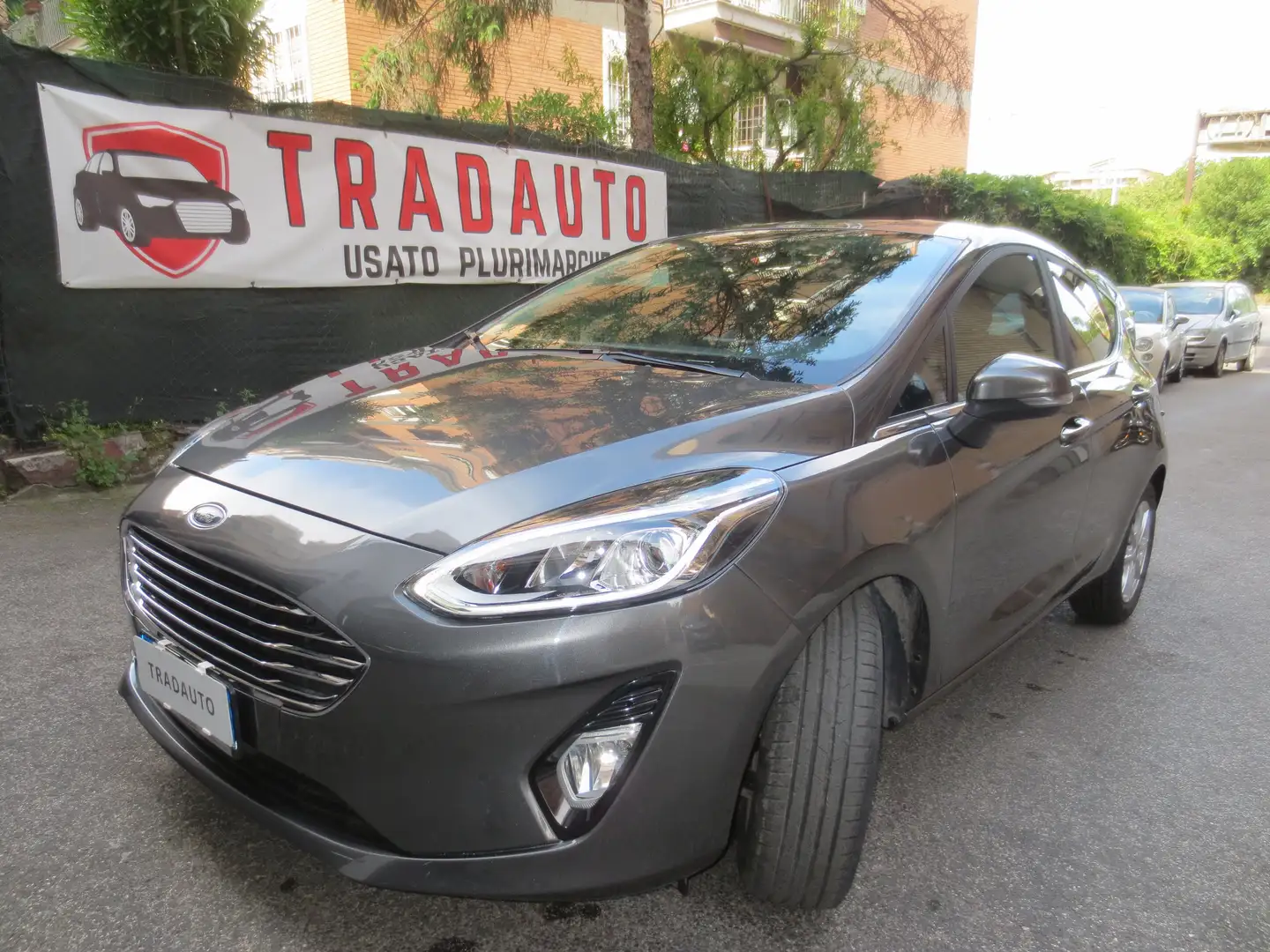 Ford Fiesta Fiesta 5p 1.1 Titanium Gpl BRC della casa PERMUTA Gris - 1
