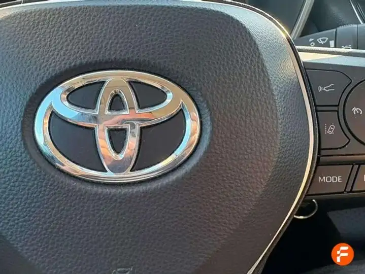 Toyota Auris 2022, foto 13