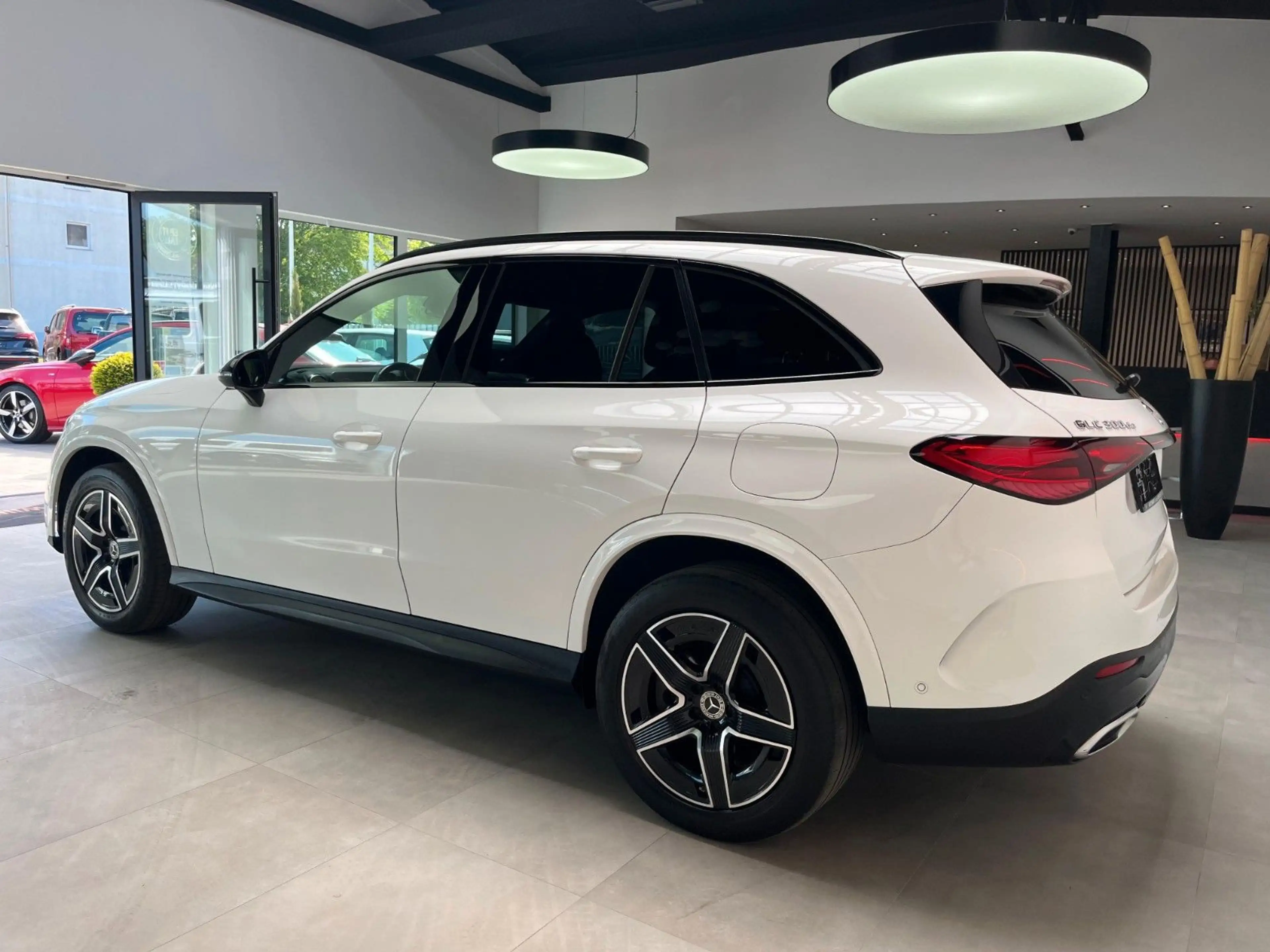 Mercedes-Benz GLC 300 de 4Matic AMG-Line*Night*AHK*ACC*19"* — photo 5