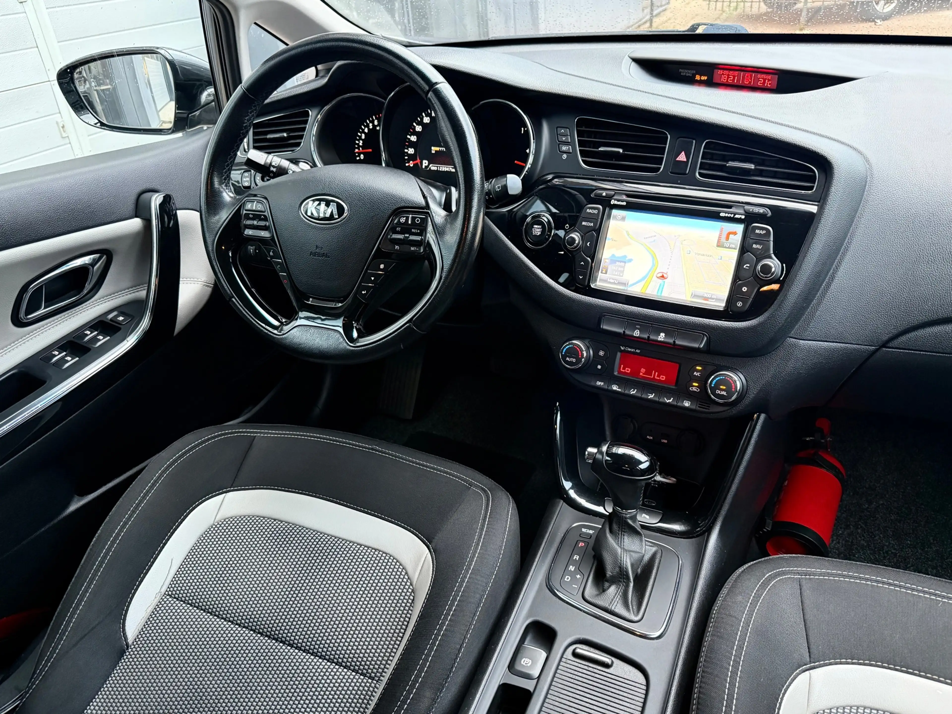 Kia Ceed / cee'd 1.6 GDI DynamicLine| CAMERA| NAVI| VOL OPTIES — photo 8