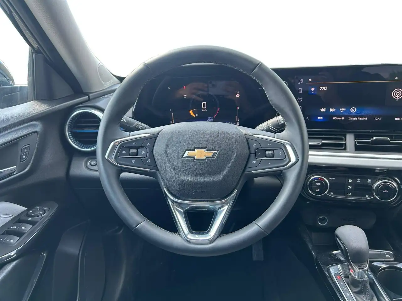 Chevrolet Trax photo Chevrolet Trax