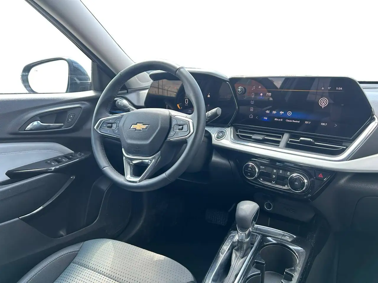 Chevrolet Trax photo Chevrolet Trax