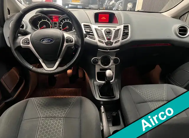 Ford Fiesta view 3