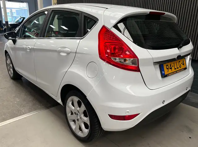 Ford Fiesta view 8