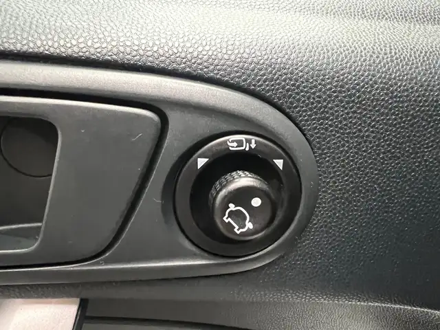 Ford Fiesta view 24