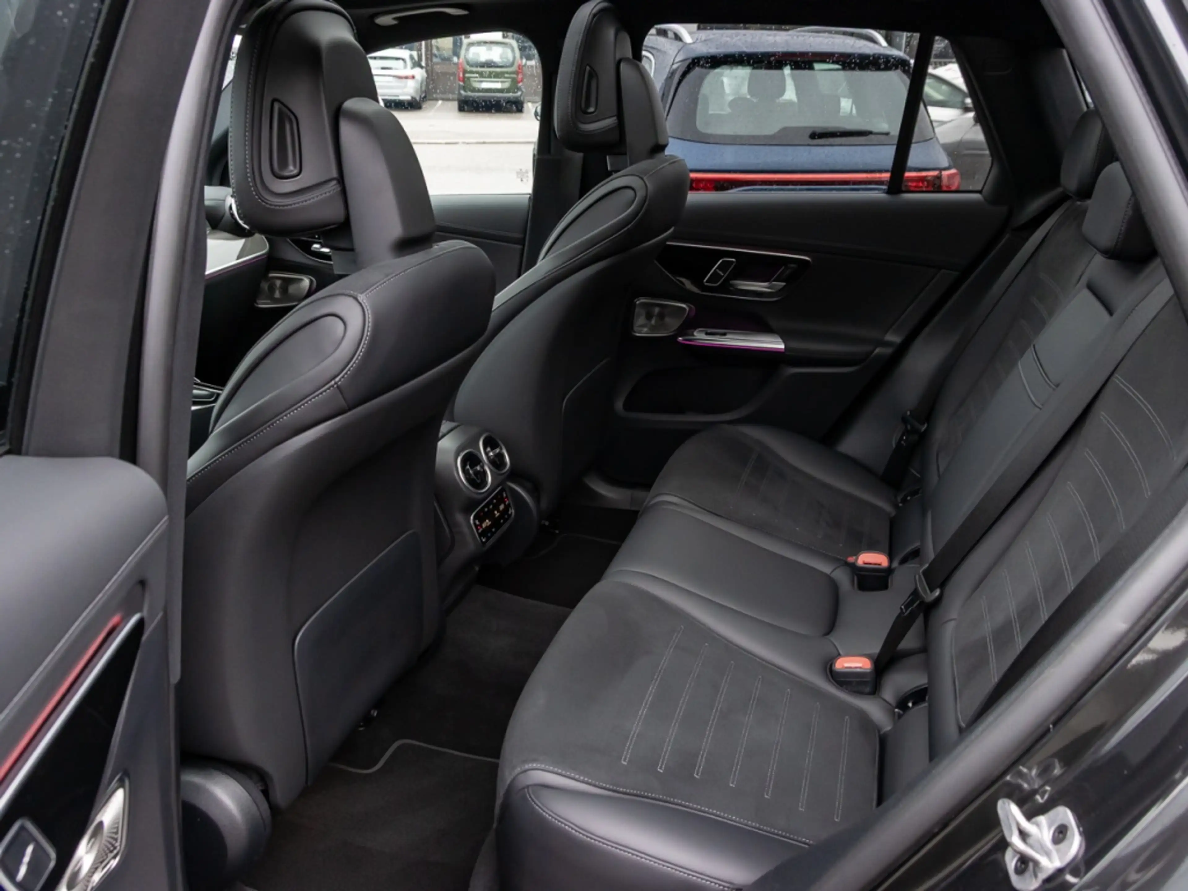 Mercedes-Benz GLC 450 d 4M AMG Line *AHK*360*Pano*Memo*DigitL* — photo 6