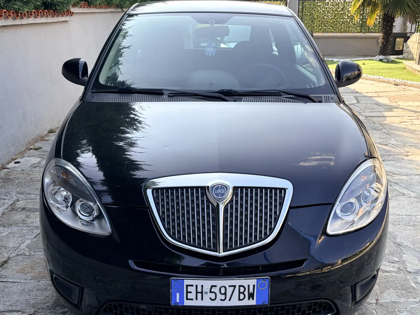Lancia Y 1.2 8v LS c/airbag - 1