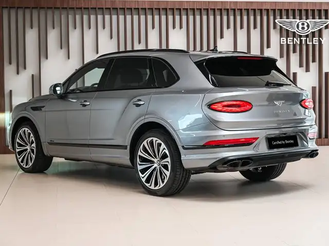 Bentley Bentayga view 2