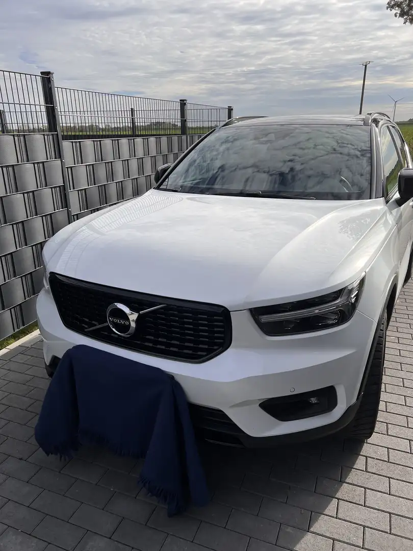 Volvo XC40 R Design 2WD Weiß - 1
