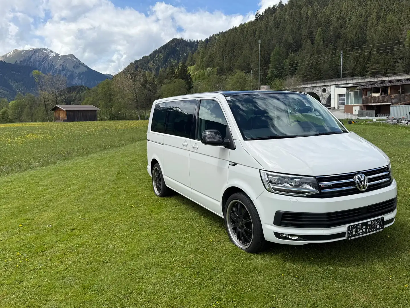 Volkswagen T6 Multivan Multivan Highline 2,0 TDI 4Motion BMT DSG Highline Weiß - 1