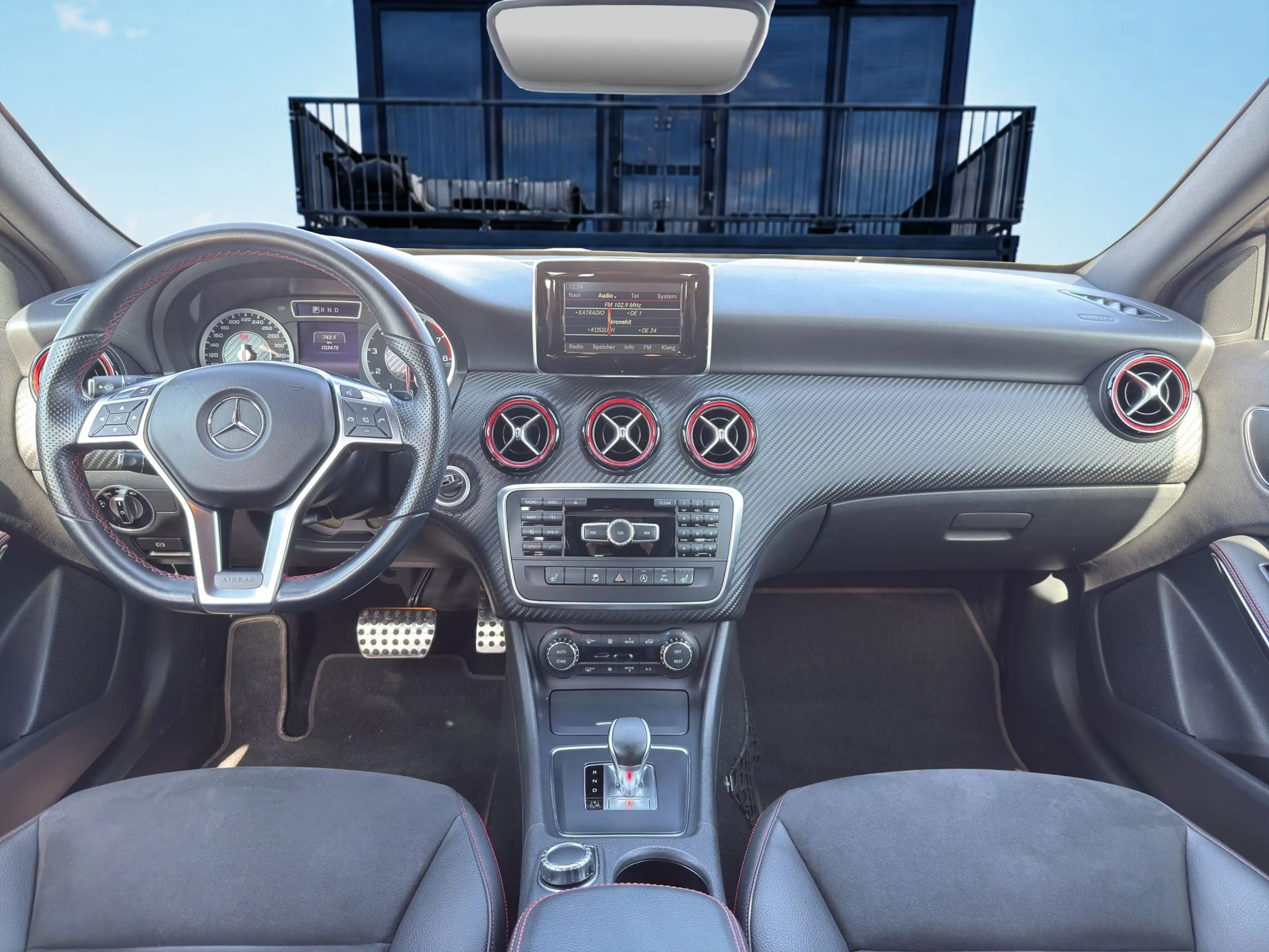 Mercedes-Benz A 45 AMG 4MATIC | 360 PS | DRIVER'S | PERFORMANCE ABGAS | — photo 13
