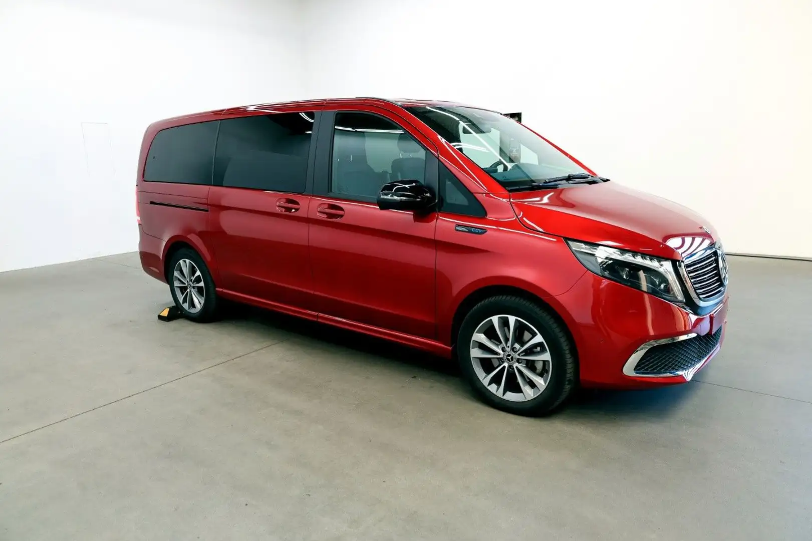 Mercedes-Benz EQV 300 300 L AIRMATIC*SITZBELÜFTUNG*360*ACC AVANTGA Rot - 1