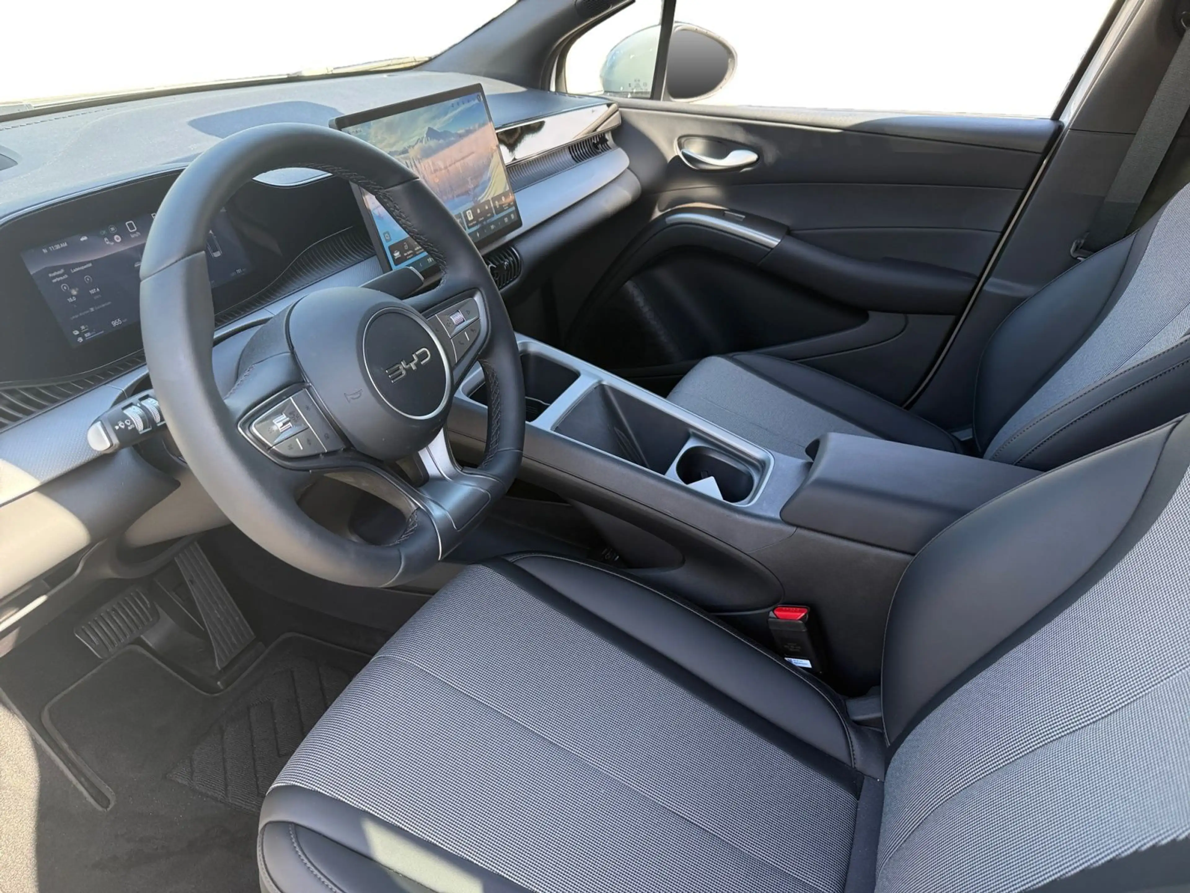 BYD Dolphin Dolphin G DM-i Comfort — photo 8