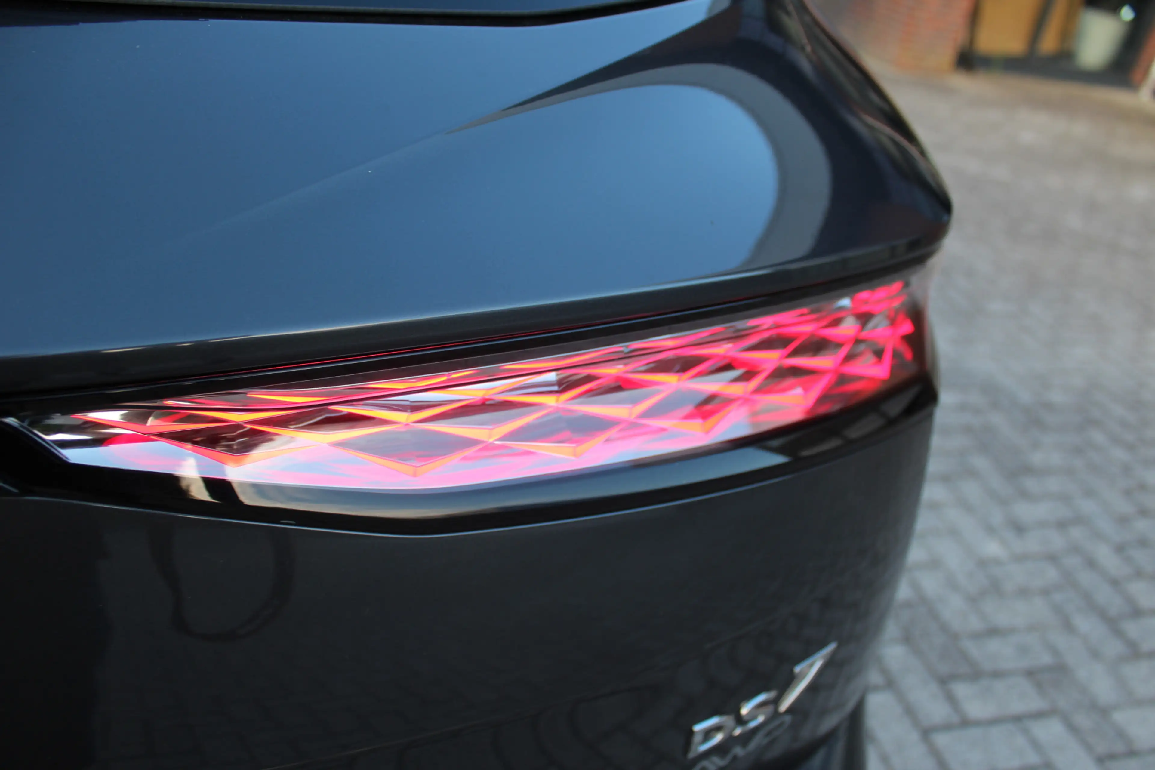 DS Automobiles DS 7 1.6 PHEV 300 4x4 Pallas Schuifdak-Focal Hifi-Pack — photo 10