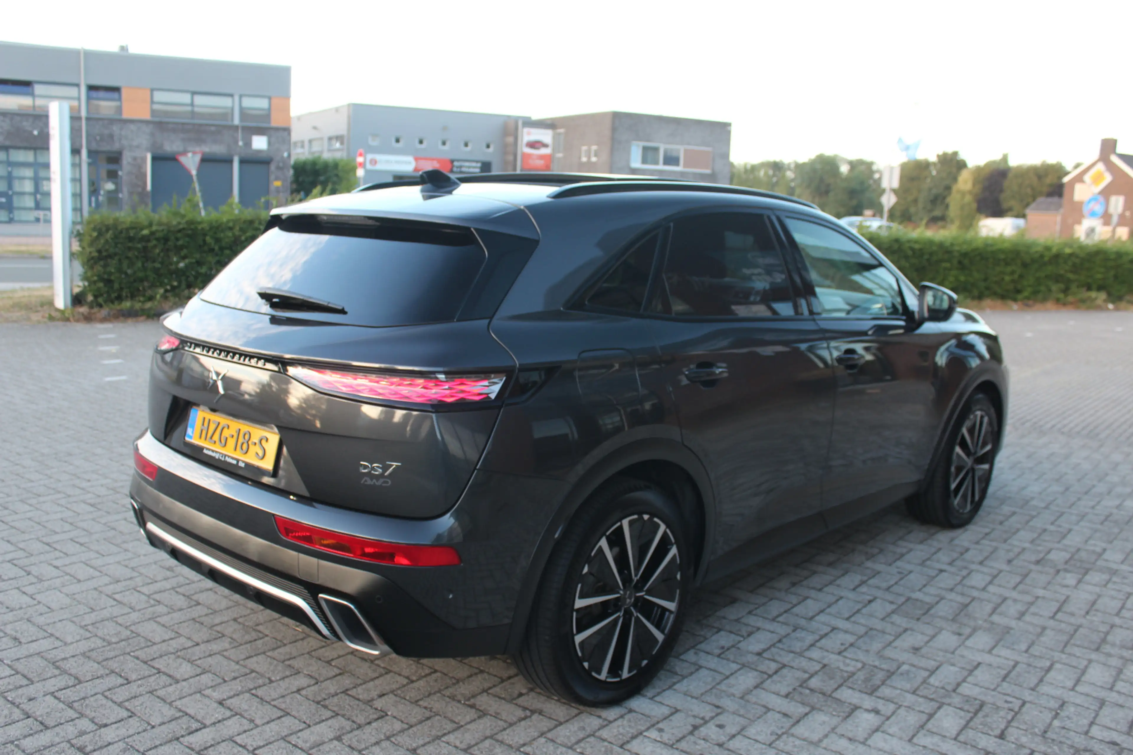 DS Automobiles DS 7 1.6 PHEV 300 4x4 Pallas Schuifdak-Focal Hifi-Pack — photo 4