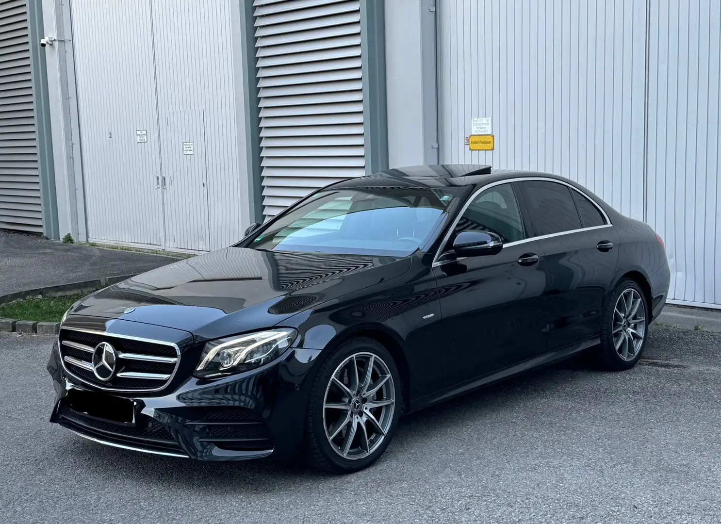 Mercedes-Benz E 220 AMG-Paket Widescreen Top Zustand Black - 1