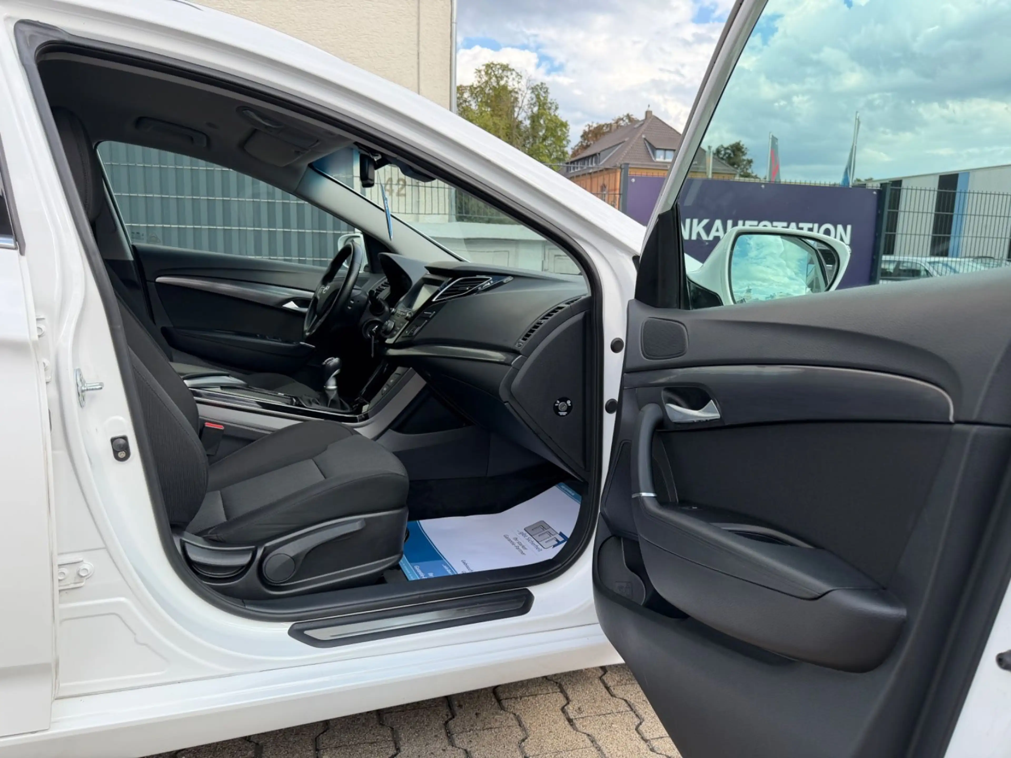 Hyundai i40 cw blue Space Kombi 1.6*1HD*EU6*KAM*NAV*HU28 — photo 43