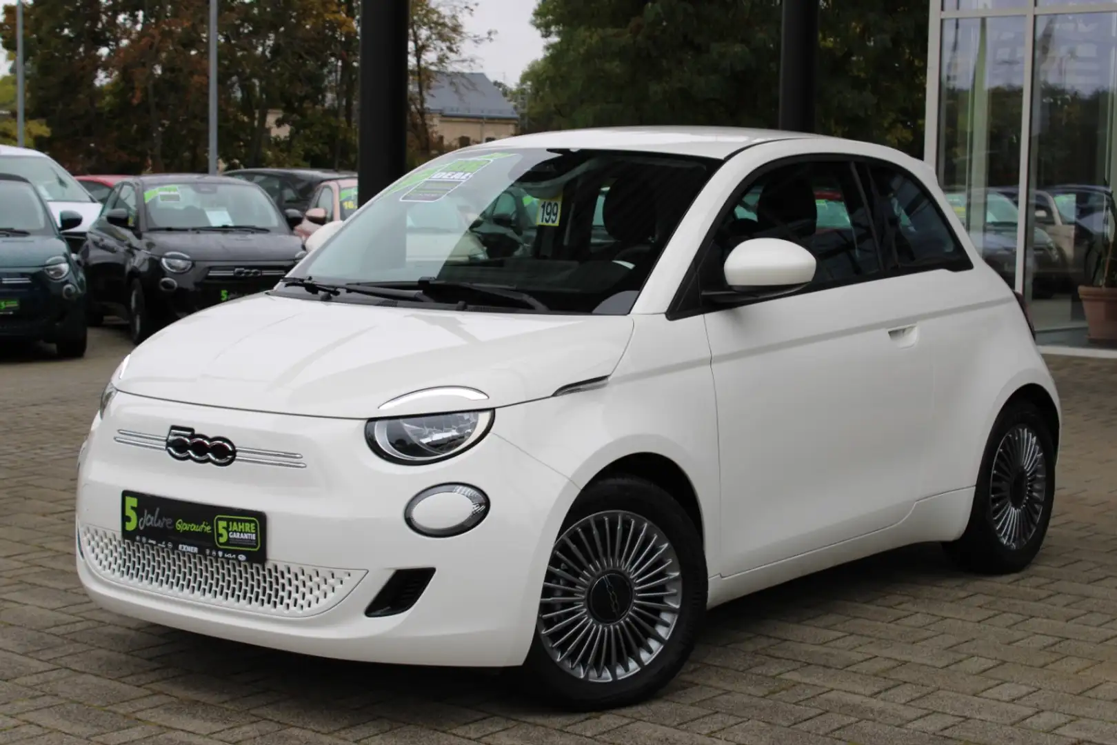 Fiat 500e KlimaA+LM+AUT+SpurH+Virtual Cockpit+ Weiß - 2