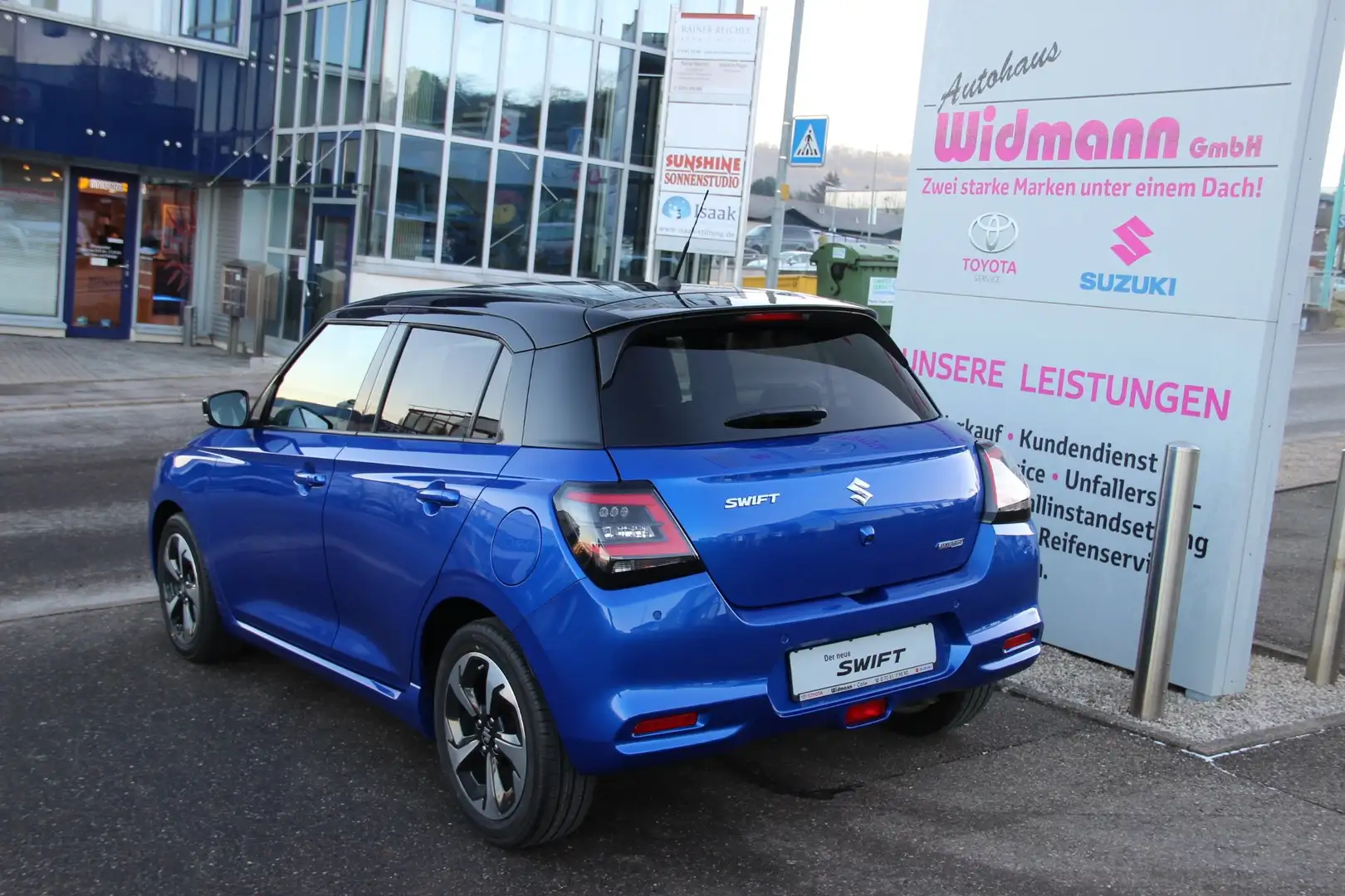 Suzuki Swift 1.2 Hybrid Comfort+ Navi Kamera Sitzheizung Blau - 2