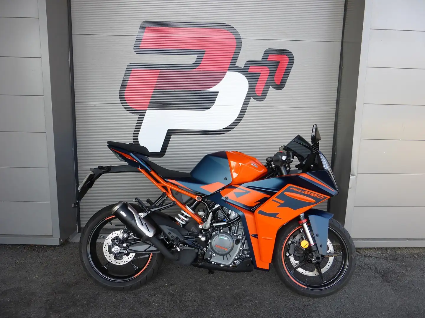 KTM RC 390 Orange - 1