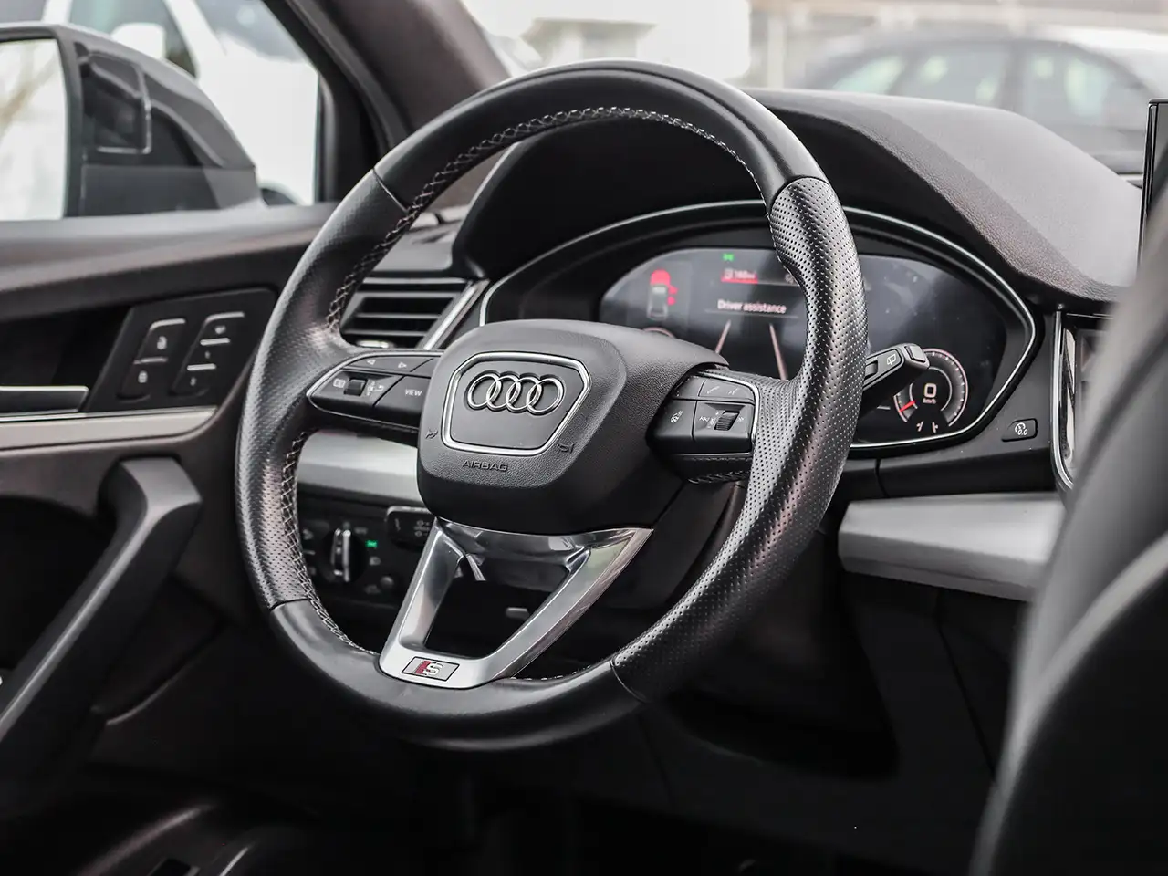 Audi Q5 снимка Audi Q5