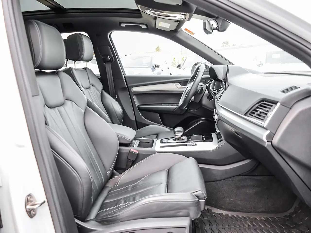 Audi Q5 снимка Audi Q5