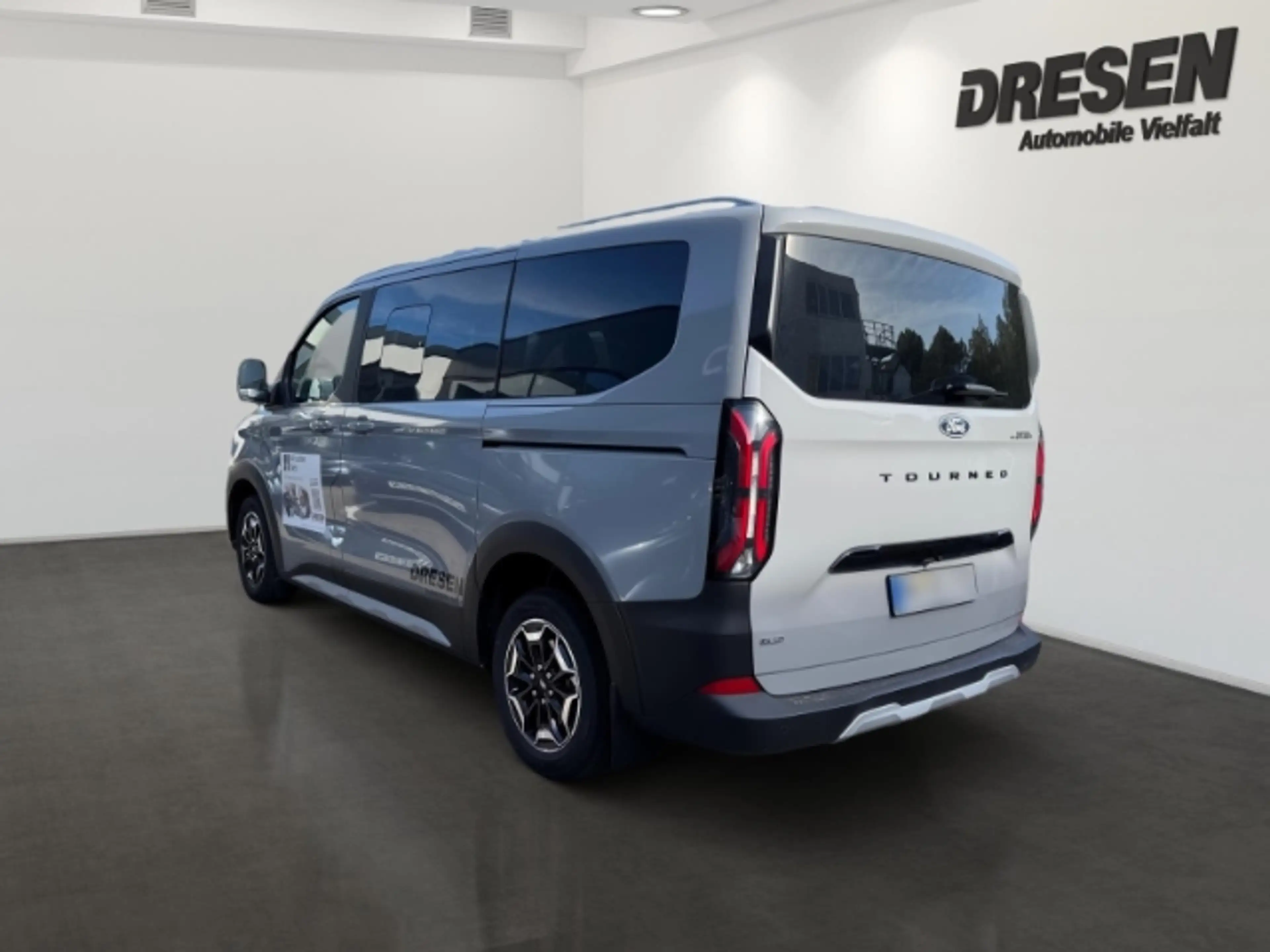 Ford Tourneo Custom 340 L1 Active 2.5 PHEV *SCHIEBETÜR r&l*SITZ-/LENKR — photo 4