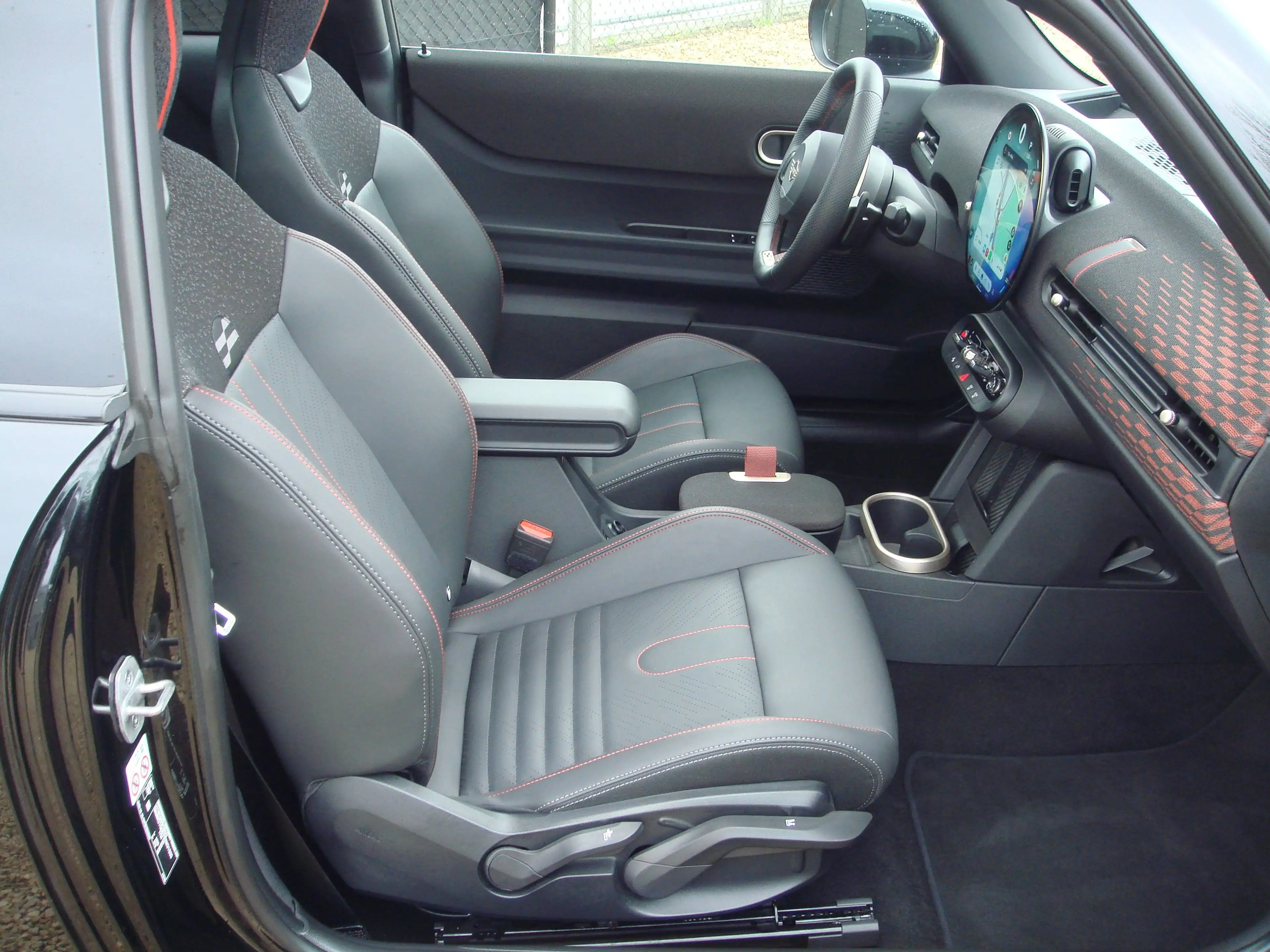 MINI Cooper S NEW MOD 2024 * COOPER S JOHN WORKS * LEDER * NAVI * HEAD UP DISPLAY * PANODAK * LED * — photo 7