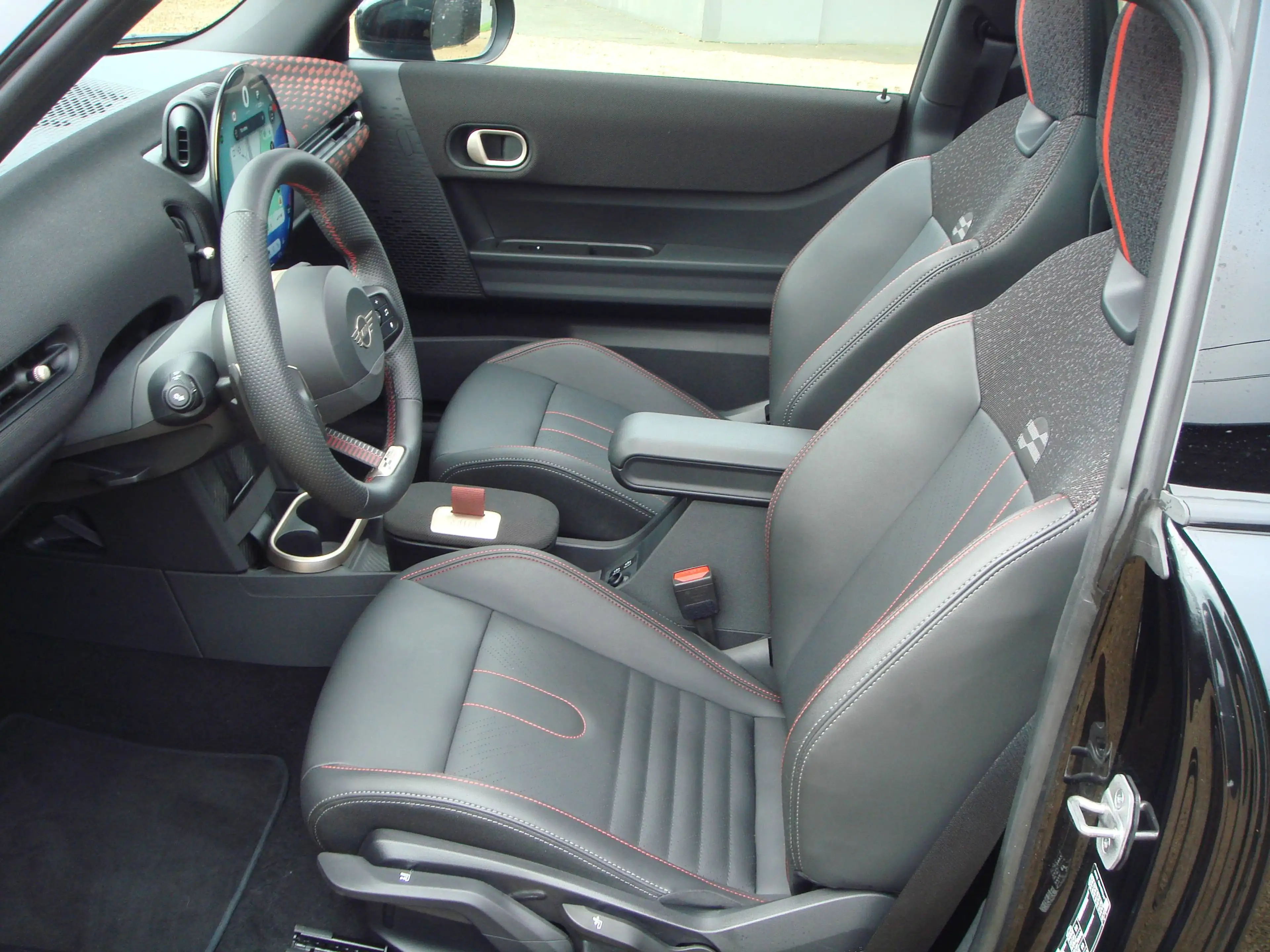 MINI Cooper S NEW MOD 2024 * COOPER S JOHN WORKS * LEDER * NAVI * HEAD UP DISPLAY * PANODAK * LED * — photo 5