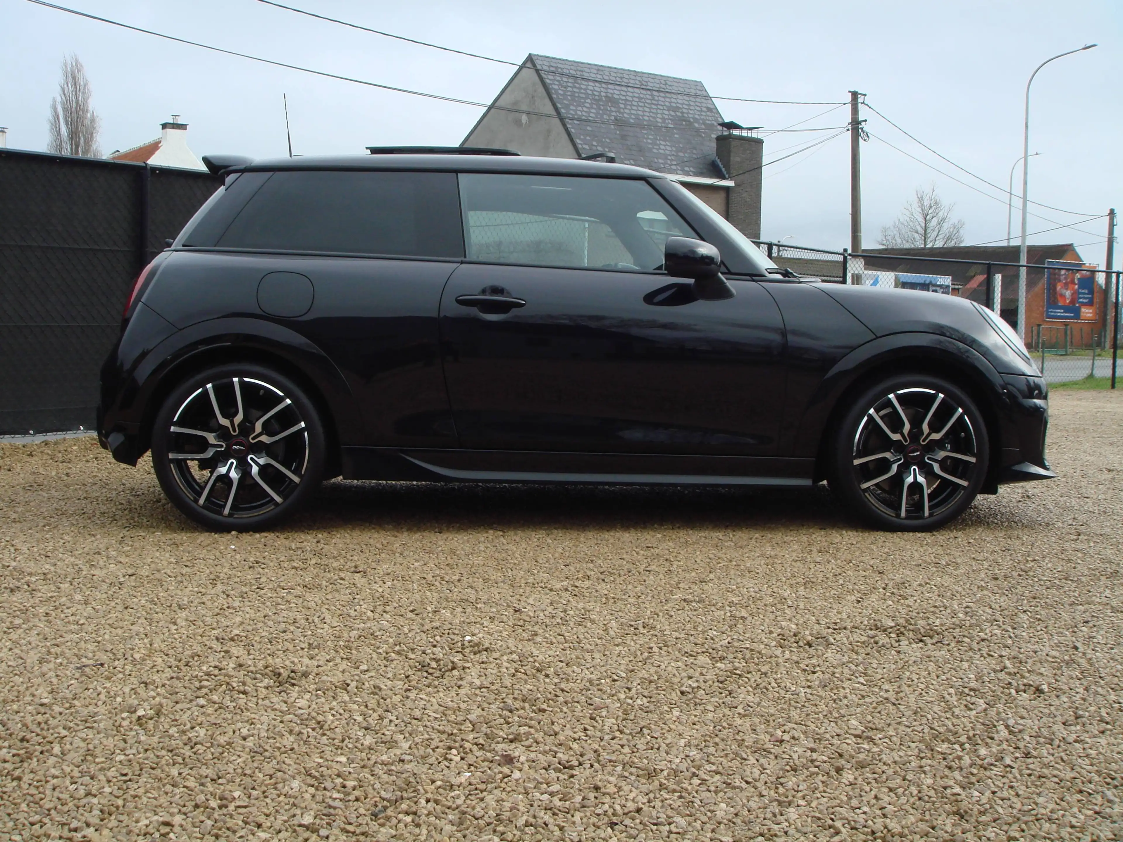 MINI Cooper S NEW MOD 2024 * COOPER S JOHN WORKS * LEDER * NAVI * HEAD UP DISPLAY * PANODAK * LED * — photo 2