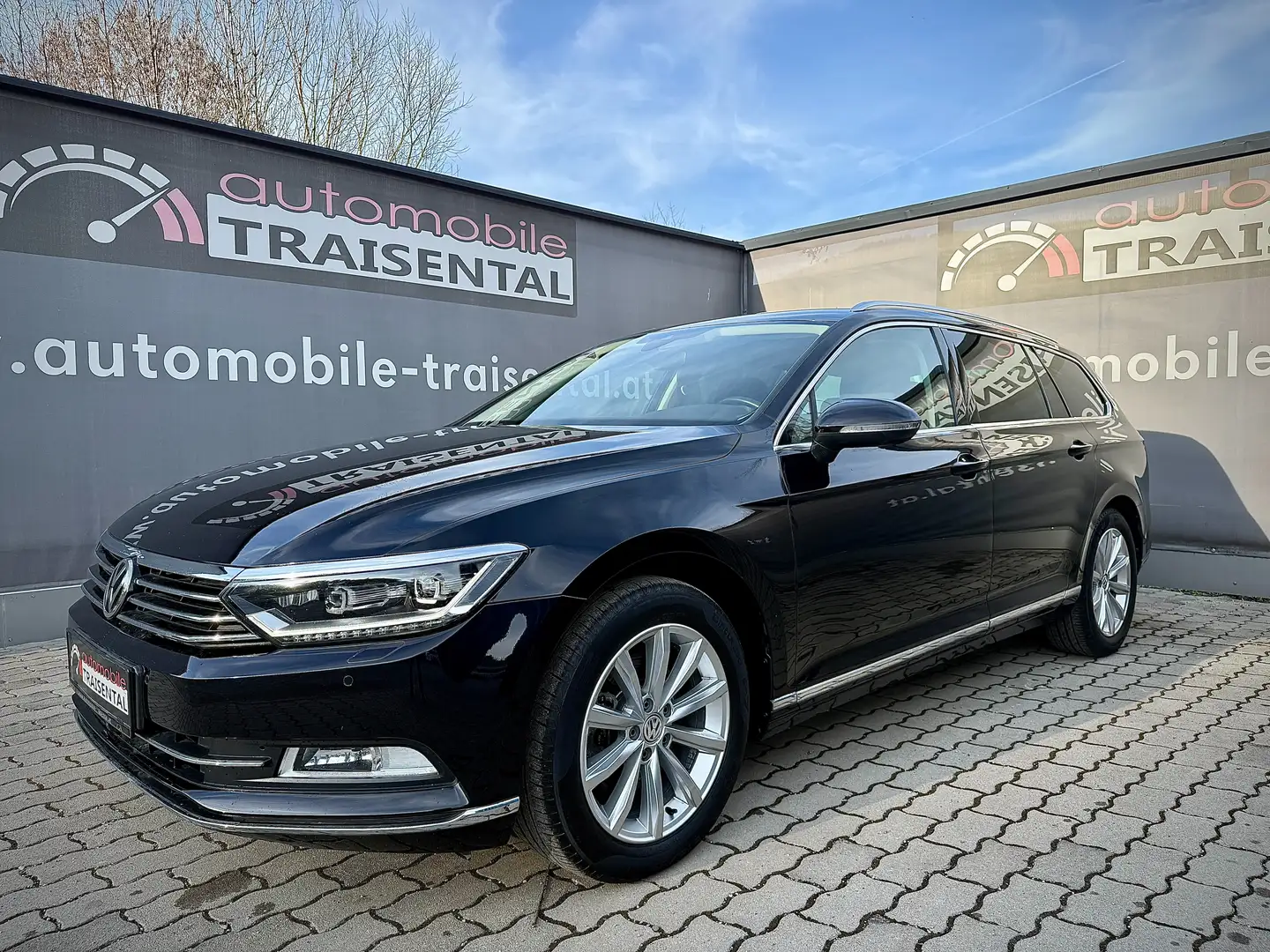 Volkswagen Passat Variant Highline /VirtualCockpit/LED/AHV/ACC/Kamera! Schwarz - 1