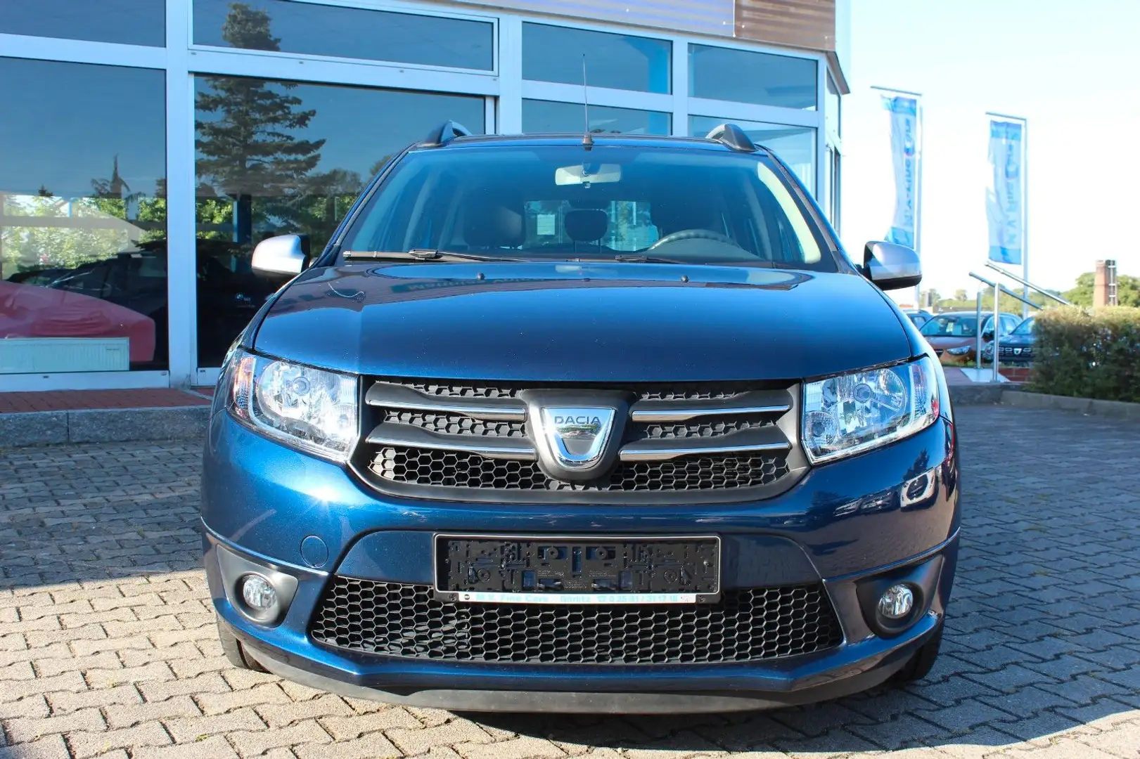 Dacia Logan MCV II Kombi Celebration Blau - 2