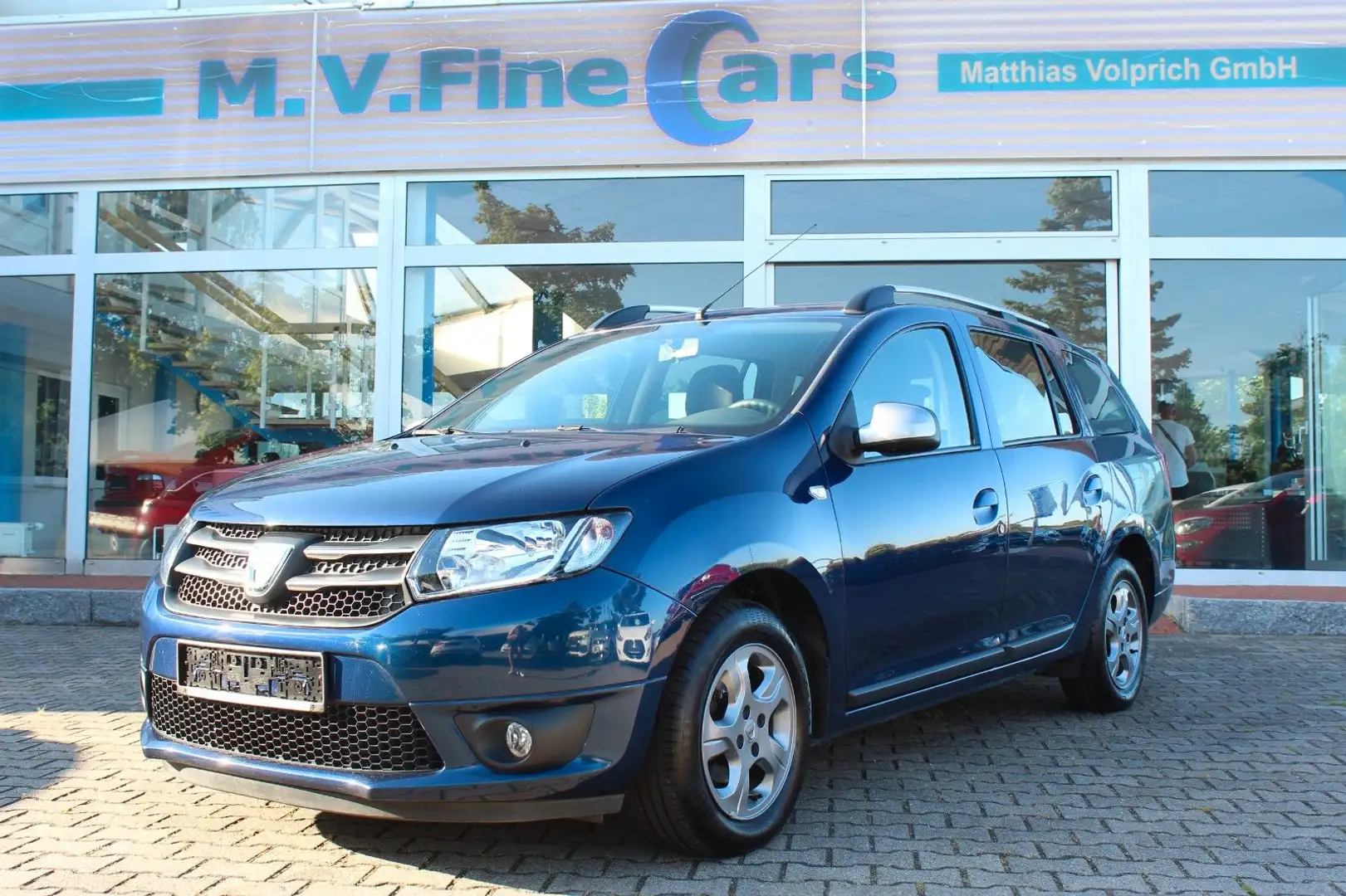Dacia Logan MCV II Kombi Celebration Blau - 1